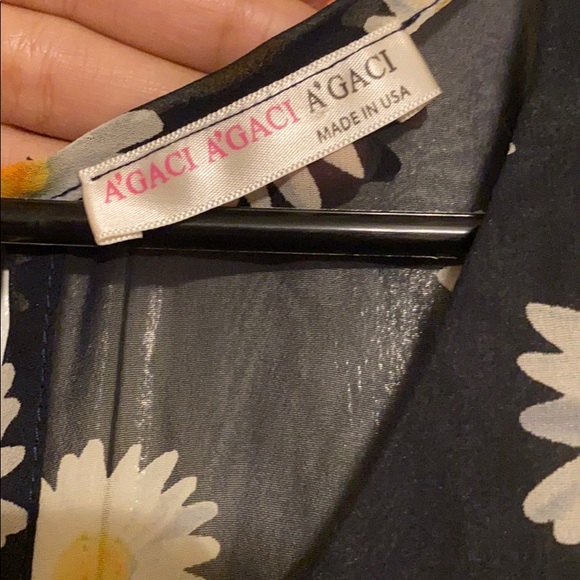 Floral blouse - Picture 2 of 4